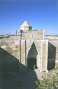 Eingang zur Winterhalle