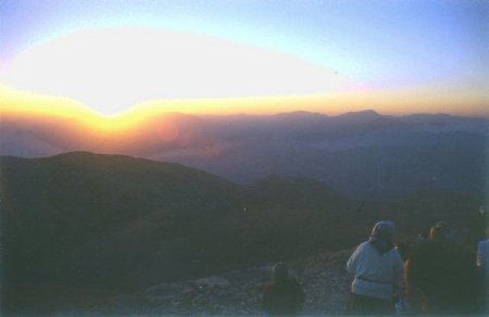 Sonnenuntergang mit Einheimischen